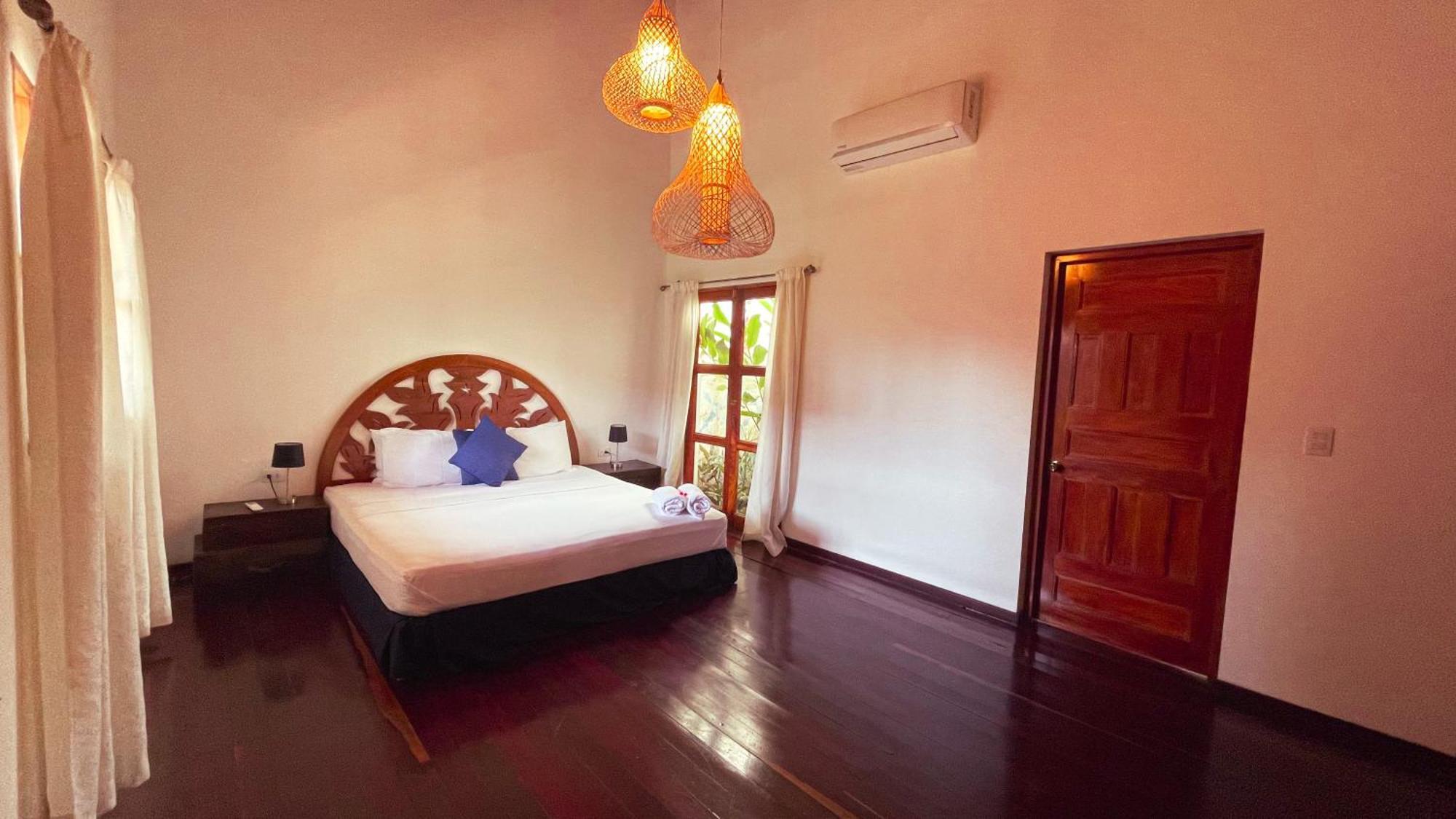Miss Margrits Bed & Breakfast Granada Bagian luar foto