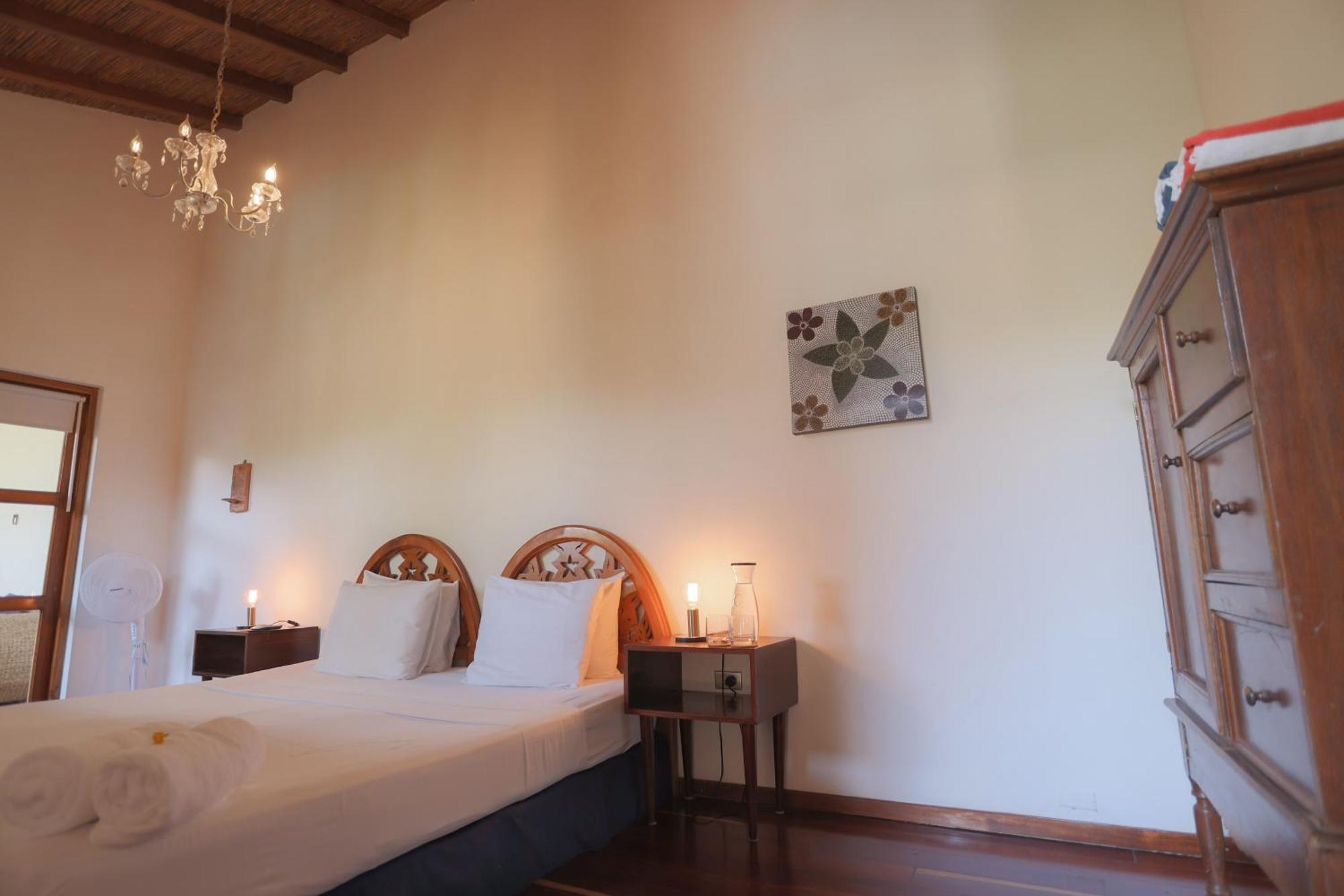 Miss Margrits Bed & Breakfast Granada Bagian luar foto